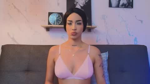 PAULINA  online show from July 13, 2026, 4:43 pm