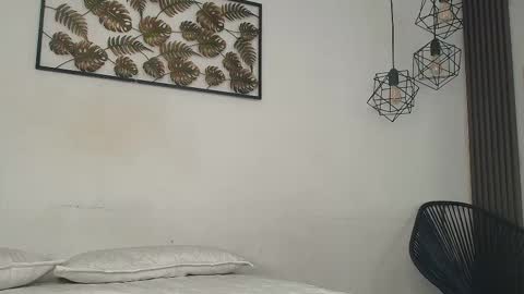 PAU  online show from October 18, 2025, 8:20 pm