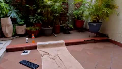 Snapshot of paulina_sodi chatting on May 7, 2026, 8:03 pm Paulina online show from May 7, 2026, 8:03 pm