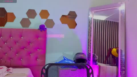 Snapshot of paulina_sodi chatting on June 30, 2026, 7:26 pm Paulina online show from June 30, 2026, 7:26 pm