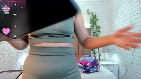 Paulina  online show from March 5, 2025, 12:44 pm