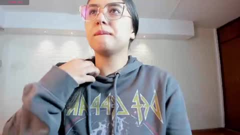 Snapshot of paulina_sweett chatting on June 15, 2026, 11:12 am Paulina online show from June 15, 2026, 11:12 am