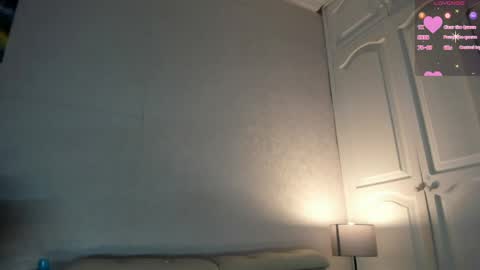 PaulinaSaennz online show from May 16, 2026, 12:37 pm
