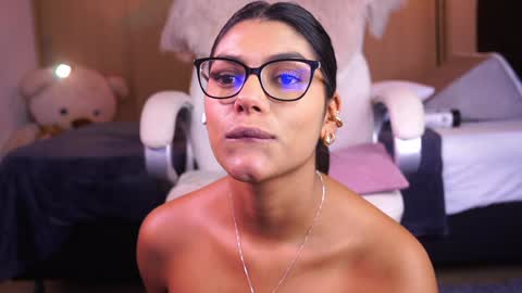 Snapshot of pauline_7 chatting on December 30, 2024, 6:16 pm pauline_7 online show from December 30, 2024, 6:16 pm