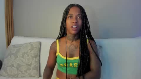 Pauline online show from September 26, 2025, 1:42 am