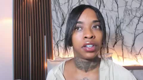 Pauline online show from February 25, 2026, 12:42 am