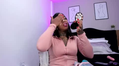 Pauline online show from May 22, 2026, 3:02 am