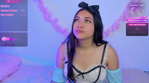 Snapshot of pauline_golden1 chatting on February 2, 2025, 7:41 am Pauline online show from February 2, 2025, 7:41 am