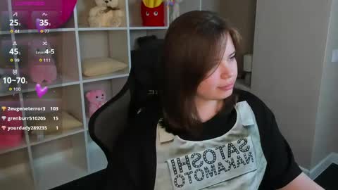 Snapshot of pauline_moore chatting on May 8, 2026, 9:20 pm Erica online show from May 8, 2026, 9:20 pm
