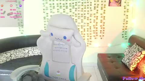 Paula San online show from June 12, 2026, 8:19 pm