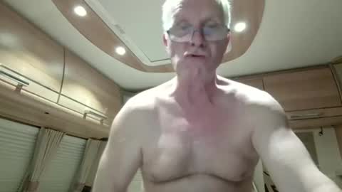 Hi Im Paul online show from March 10, 2025, 12:07 am