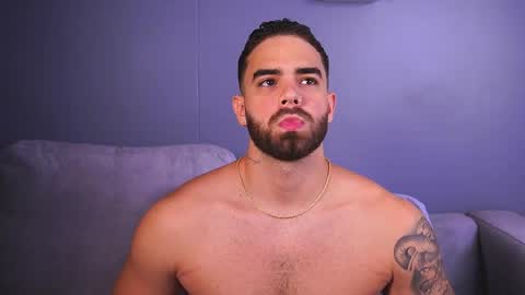 Paul Phoenix online show from December 1, 2025, 7:08 pm