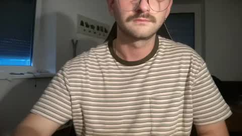 Snapshot of paulsimpsn chatting on July 15, 2026, 6:35 pm love bush online show from July 15, 2026, 6:35 pm