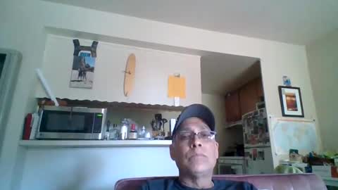 pawgkiller online show from December 1, 2025, 6:46 pm