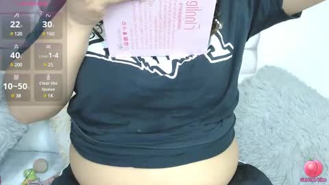 Snapshot of payton_bailey chatting on December 16, 2024, 12:38 pm Payton online show from December 16, 2024, 12:38 pm