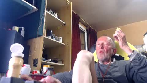 Snapshot of pc8474408 chatting on June 15, 2026, 1:19 am pc8474408 online show from June 15, 2026, 1:19 am