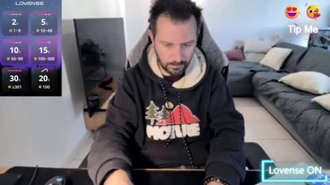 Snapshot of pc92160 chatting on November 24, 2025, 8:14 am pc92160 online show from November 24, 2025, 8:14 am