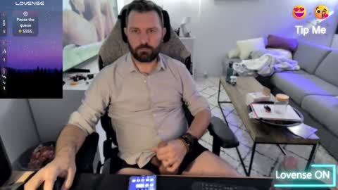 Snapshot of pc92160 chatting on May 11, 2026, 7:33 pm pc92160 online show from May 11, 2026, 7:33 pm