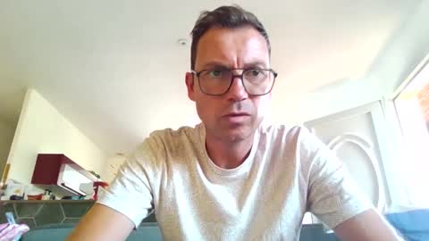 Snapshot of pchittt chatting on September 17, 2025, 11:23 am pchittt online show from September 17, 2025, 11:23 am