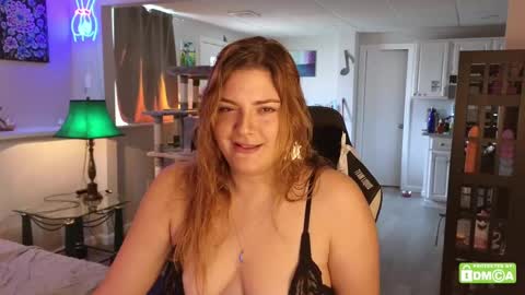 Snapshot of peaceofmae chatting on October 8, 2025, 5:10 pm online show from October 8, 2025, 5:10 pm