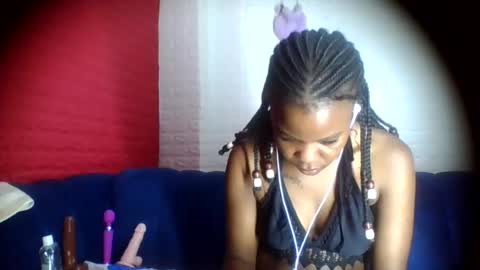 Snapshot of peach_melbah chatting on June 19, 2026, 9:24 am peach_melbah online show from June 19, 2026, 9:24 am