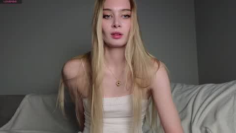 Snapshot of peachcreamcouple chatting on January 26, 2025, 1:15 pm Lexy Peach online show from January 26, 2025, 1:15 pm