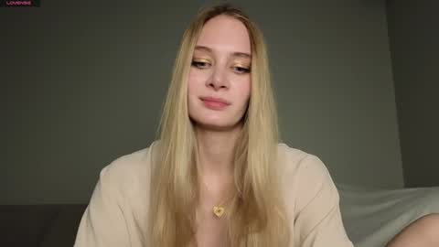 Snapshot of peachcreamcouple chatting on January 28, 2025, 2:10 pm Lexy Peach online show from January 28, 2025, 2:10 pm