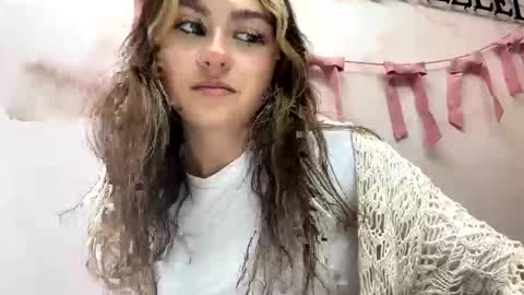 Snapshot of peachesncreampiezz chatting on May 23, 2026, 8:46 pm peachesncreampiezz online show from May 23, 2026, 8:46 pm