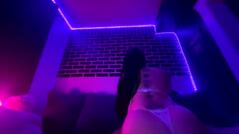 Snapshot of peachezncream666 chatting on August 1, 2026, 7:51 am peachezncream666 online show from August 1, 2026, 7:51 am