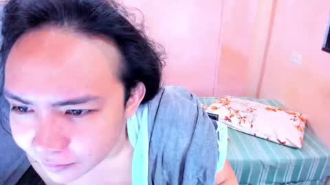 Snapshot of peachperfect_ chatting on November 16, 2025, 3:12 am I dont demand tokens for as long as youre not requesting anything but that doesnt mean I dont need tokens.. I dont do free online show from November 16, 2025, 3:12 am