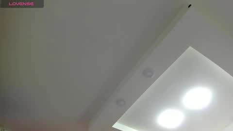 Peachy   online show from March 8, 2026, 2:59 am