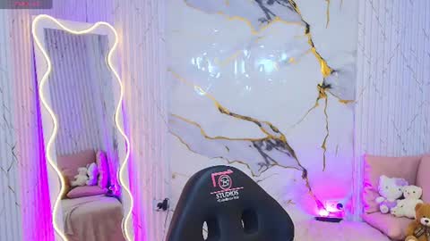 peachy_tay online show from July 30, 2026, 11:31 am