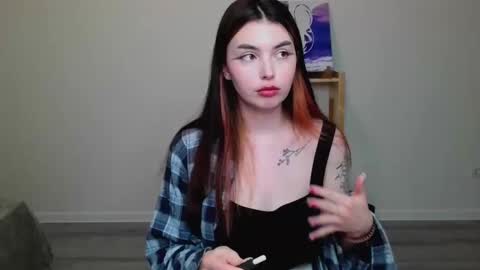 Peachy online show from March 1, 2025, 8:53 pm