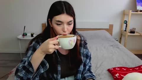 Peachy online show from March 7, 2025, 9:40 am