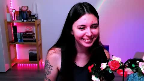 Peachy online show from October 9, 2025, 6:39 pm