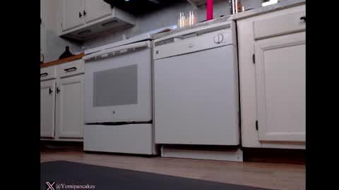 Snapshot of peachypeachgirl chatting on January 16, 2025, 4:38 am peachypeachgirl online show from January 16, 2025, 4:38 am