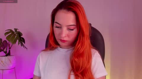 Snapshot of pear__moon chatting on September 14, 2025, 11:59 pm LILLY online show from September 14, 2025, 11:59 pm