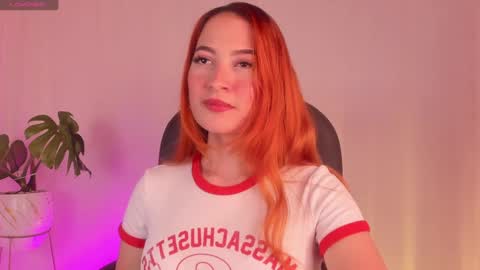 Snapshot of pear__moon chatting on September 20, 2025, 12:22 am LILLY online show from September 20, 2025, 12:22 am