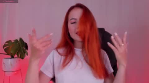 Snapshot of pear__moon chatting on November 8, 2025, 3:50 am LILLY online show from November 8, 2025, 3:50 am