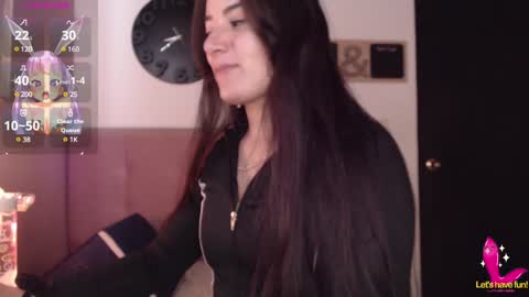 Snapshot of pearl_3 chatting on December 13, 2024, 8:58 pm Pearl online show from December 13, 2024, 8:58 pm