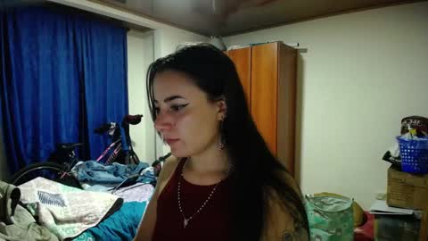 Snapshot of pearl_3 chatting on December 27, 2024, 4:15 am Pearl online show from December 27, 2024, 4:15 am