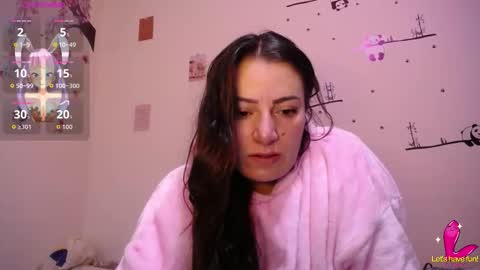 Snapshot of pearl_3 chatting on November 30, 2025, 3:32 am Pearl online show from November 30, 2025, 3:32 am