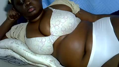 Snapshot of pearl_33 chatting on June 7, 2026, 1:15 pm Keci online show from June 7, 2026, 1:15 pm