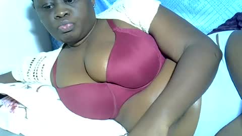 Snapshot of pearl_33 chatting on June 17, 2026, 2:03 am Keci online show from June 17, 2026, 2:03 am