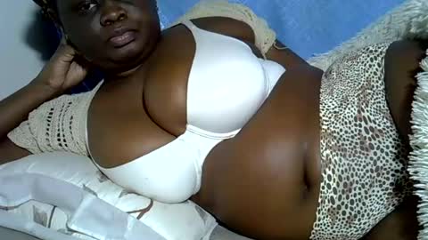 Snapshot of pearl_33 chatting on June 24, 2026, 3:22 pm Keci online show from June 24, 2026, 3:22 pm