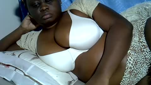 Snapshot of pearl_33 chatting on June 25, 2026, 3:28 am Keci online show from June 25, 2026, 3:28 am