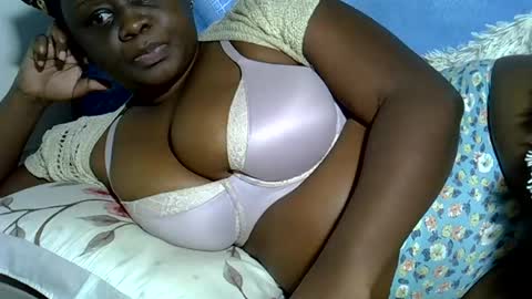 Snapshot of pearl_33 chatting on July 2, 2026, 2:22 am Keci online show from July 2, 2026, 2:22 am