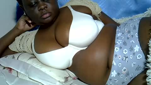 Snapshot of pearl_33 chatting on July 27, 2026, 10:44 am Keci online show from July 27, 2026, 10:44 am