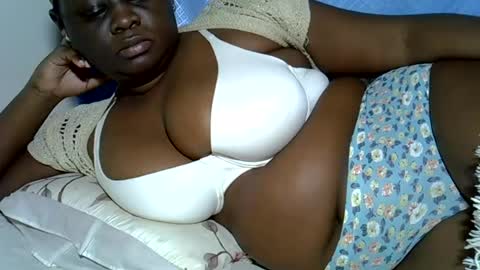 Snapshot of pearl_33 chatting on July 29, 2026, 12:25 pm Keci online show from July 29, 2026, 12:25 pm