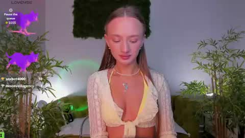 Sex Leah online show from June 23, 2026, 1:03 am